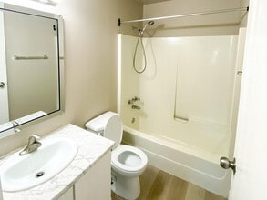 University Valley Apartments I & II in Prince George, BC - Building Photo - Building Photo