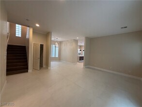 9152 Whitekirk Pl in Las Vegas, NV - Building Photo - Building Photo