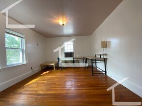 31 Embassy Rd in Boston, MA - Building Photo - Building Photo
