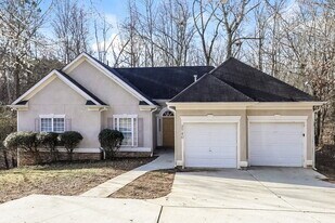 3740 Will Lee Rd in Atlanta, GA - Building Photo