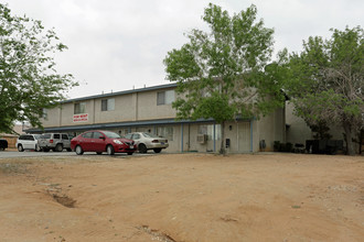 19161 Allegheny Rd in Apple Valley, CA - Building Photo - Primary Photo