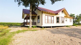 15501 FM1100 in Elgin, TX - Building Photo