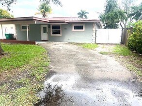 4150 SW 56th Terrace in Davie, FL - Building Photo - Building Photo