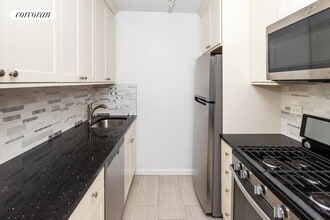 630 1st Ave in New York, NY - Foto de edificio - Building Photo