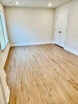 828 Teacher Mitchell Rd in Glen Burnie, MD - Building Photo