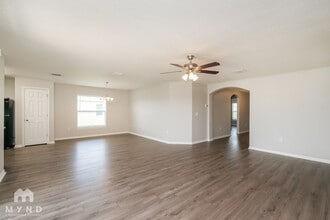 6600 Wirevine Dr in Brooksville, FL - Foto de edificio - Building Photo