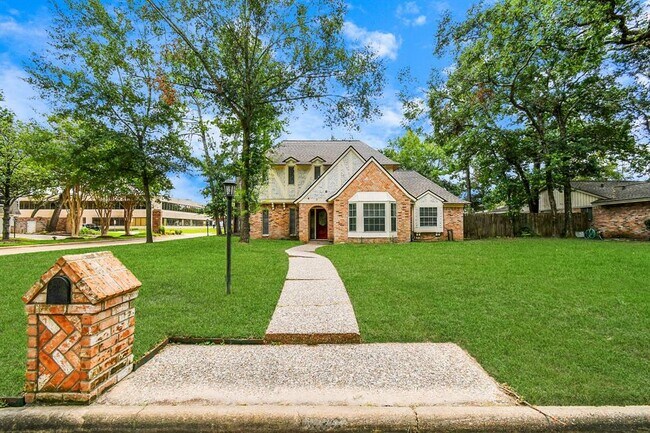 5303 Lookout Mountain Dr in Houston, TX - Building Photo - Building Photo