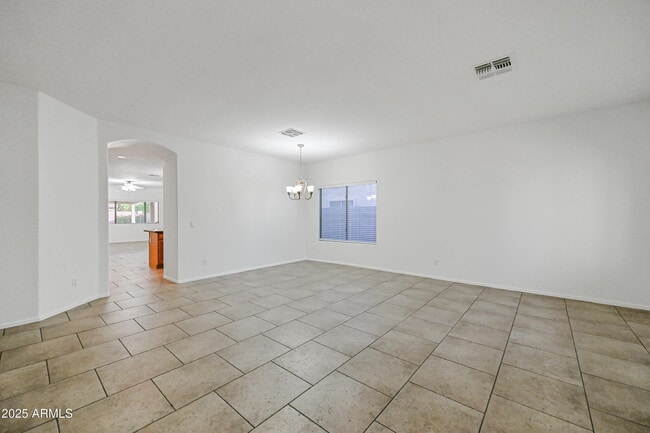 1083 E Jade Dr in Chandler, AZ - Building Photo - Building Photo