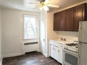 5214 Cromarty Rd in Baltimore, MD - Building Photo - Building Photo