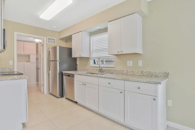 4600 Greenwood St in Skokie, IL - Building Photo - Building Photo