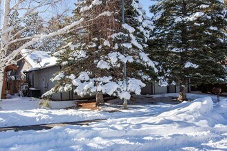 3654 Hemlock Way in Reno, NV - Building Photo - Building Photo