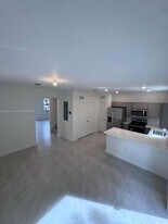 1549 NE 3rd Ave in Homestead, FL - Building Photo