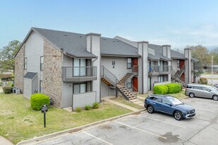 Hickory Grove in Broken Arrow, OK - Building Photo