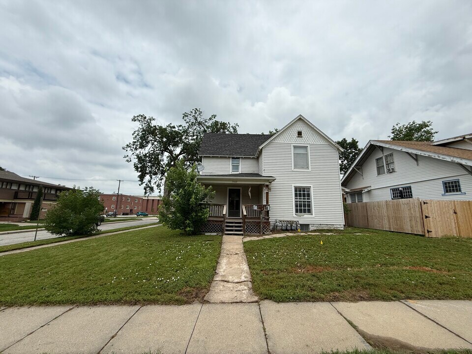 5102 Walker Ave, Unit 3 in Lincoln, NE - Building Photo