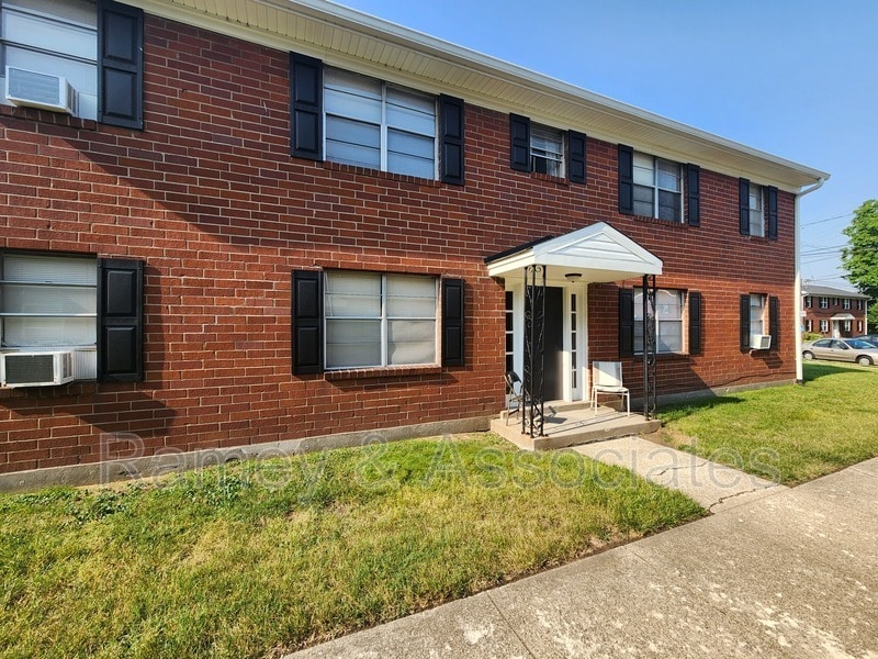 1013 St Paul Ct in Louisville, KY - Building Photo