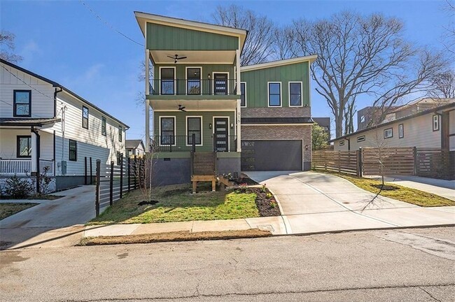 916 Ira St SW in Atlanta, GA - Building Photo - Building Photo