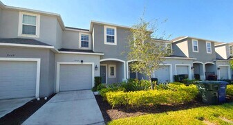 8445 Lunar Skye St in Sarasota, FL - Building Photo