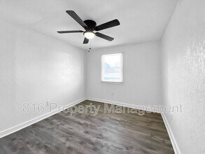 4802 Locust Ave in Kansas City, KS - Building Photo - Building Photo