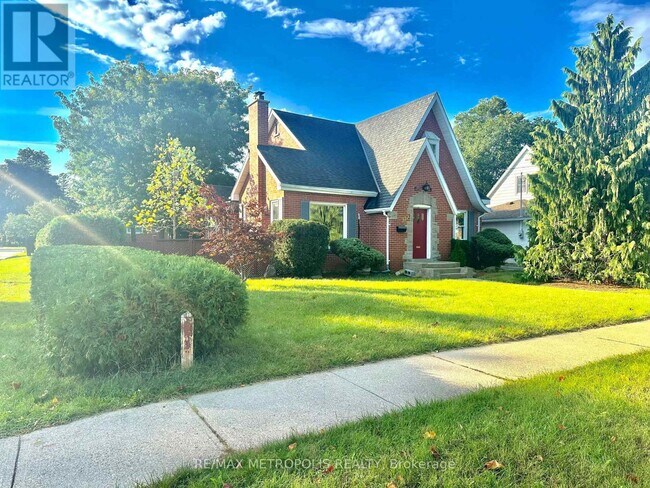 117 Queensway Dr in Brantford, ON - Building Photo - Building Photo