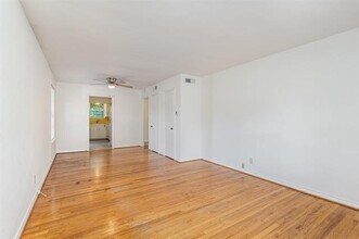 6709 Ascot Ln in Dallas, TX - Building Photo - Building Photo