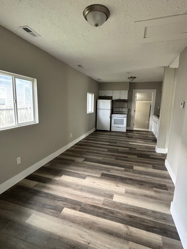 2049 Houston St in Indianapolis, IN - Building Photo - Building Photo