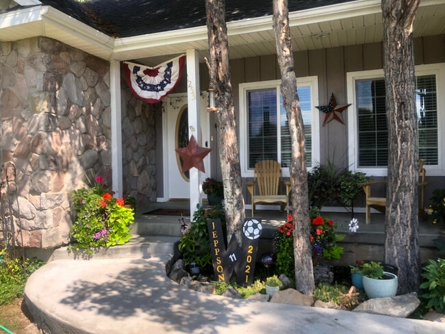 1255 E 110 N, Unit apartment