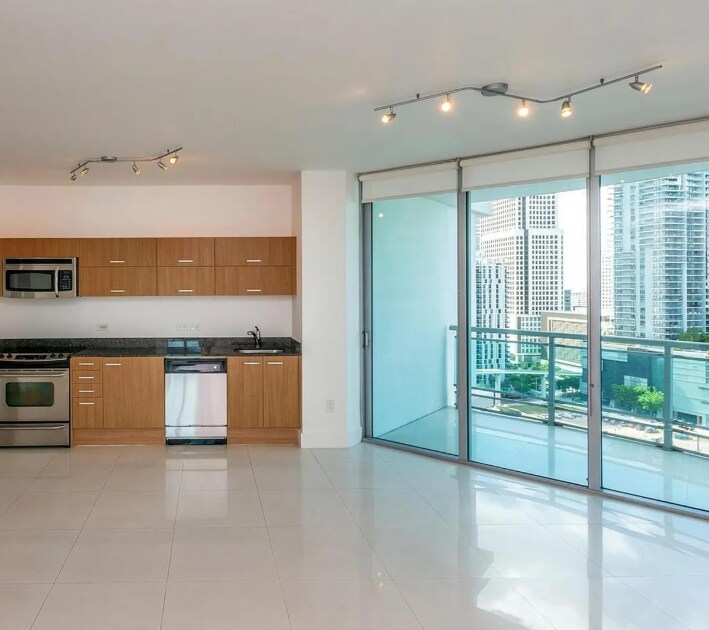350 S Miami Ave, Unit 2314 in Miami, FL - Foto de edificio