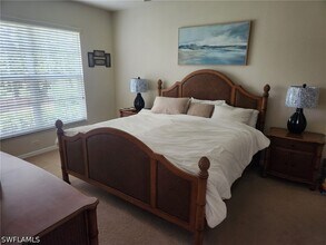 8085 Celeste Dr in Naples, FL - Building Photo - Building Photo