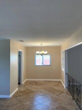 7230 Magruder St in La Mesa, CA - Foto de edificio - Building Photo