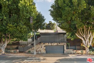 846 Silver Lake Blvd in Los Angeles, CA - Building Photo