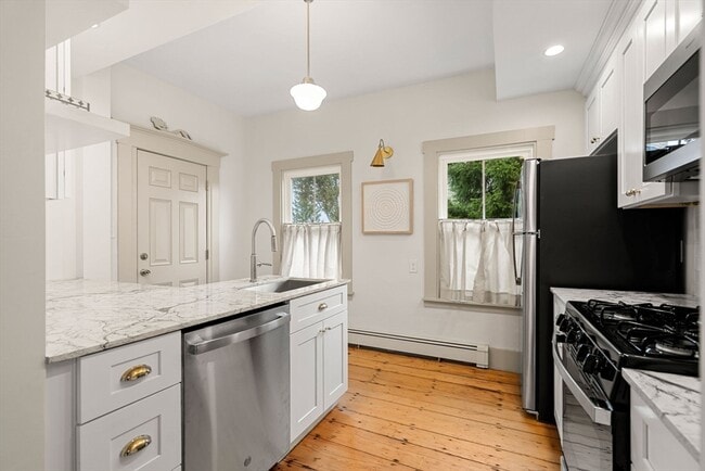 property at 6 Mt Vernon St