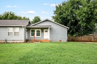 821 Corner Ct in Murfreesboro, TN - Building Photo - Building Photo
