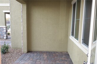 2261 Via Firenze in Henderson, NV - Building Photo - Building Photo