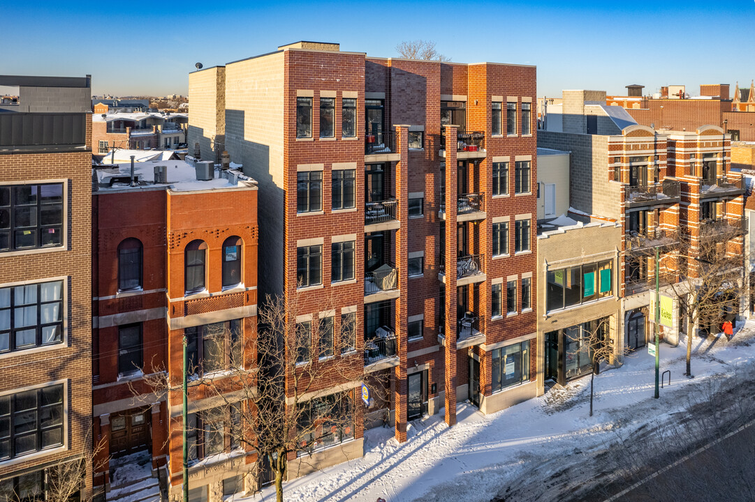 2936 N Lincoln Ave in Chicago, IL - Foto de edificio