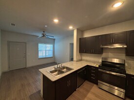 950 FM2001 in Buda, TX - Building Photo