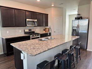 16024 Dockside St in Crosby, TX - Building Photo - Building Photo