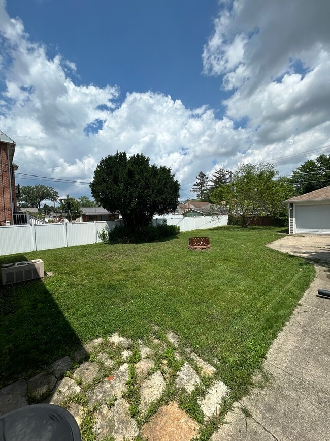 4435 Wisconsin Ave in Berwyn, IL - Building Photo - Building Photo