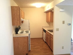 Chace Place in Springfield, MO - Building Photo - Building Photo