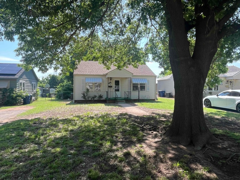 1409 S 20th St in Chickasha, OK - Building Photo