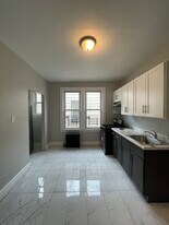 15 Long St, Unit 4 in Jersey City, NJ - Building Photo