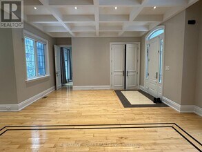 2613 Fifth Line W in Mississauga, ON - Building Photo - Building Photo