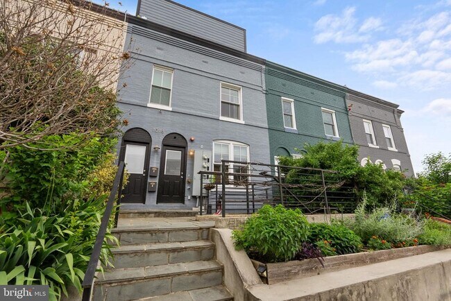 1018 13th St SE in Washington, DC - Building Photo - Building Photo