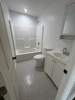 7111 Clover Ln in Upper Darby, PA - Building Photo