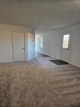 510 Sunray Dr in Lockhart, TX - Building Photo - Building Photo