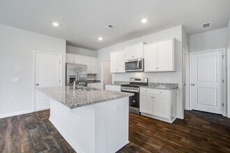 104 Sunray Ln in Summerville, SC - Building Photo - Building Photo