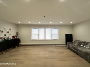 31 Cooper Ave in West Long Branch, NJ - Building Photo - Building Photo