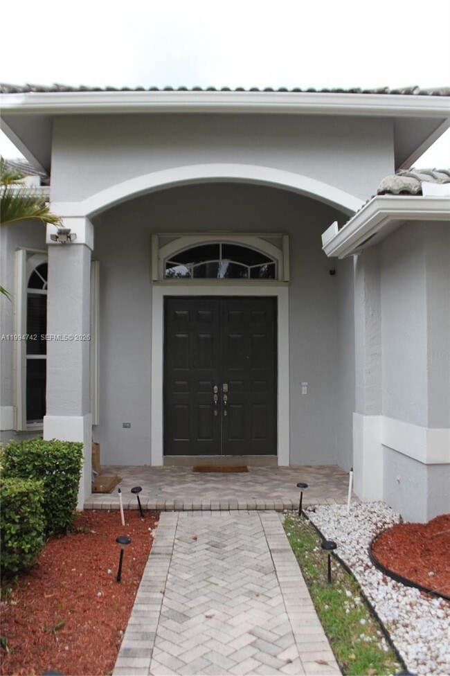 870 Reflection Ln in Weston, FL - Building Photo - Building Photo