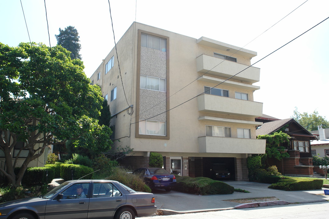 1639 Oxford St in Berkeley, CA - Building Photo