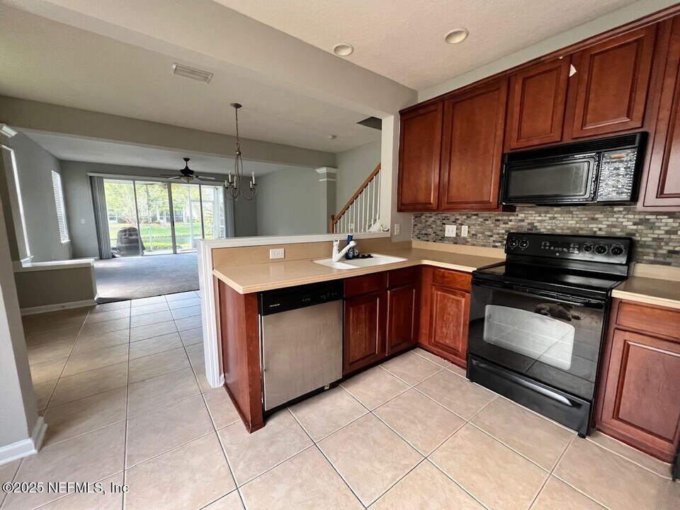3738 Windmaker Way in Jacksonville, FL - Building Photo