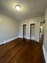 233 Liberty Ave, Unit 2R in Jersey City, NJ - Building Photo - Building Photo